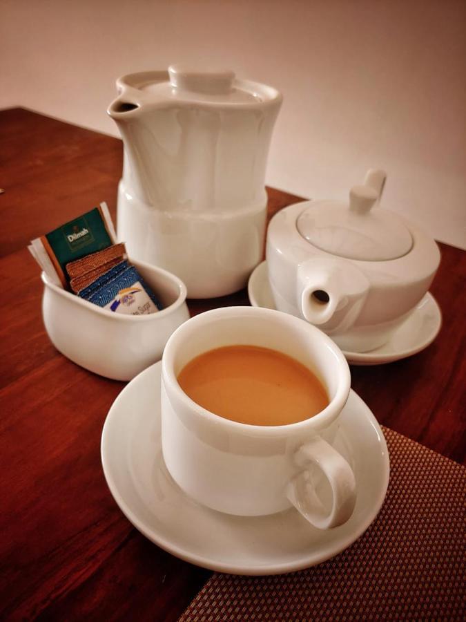 Aurum Boutique Hotel Negombo Buitenkant foto